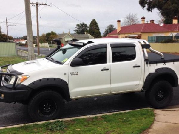 Toyota N70 Hilux Windscreen Mounting Brackets to Suit 50” Curved LED Light Bar