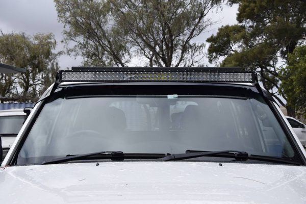 Toyota Landcruiser 100/105 Series - 50" Curved Windscreen Mounting Bracket