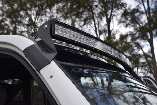 Toyota Landcruiser 100/105 Series - 50" Curved Windscreen Mounting Bracket