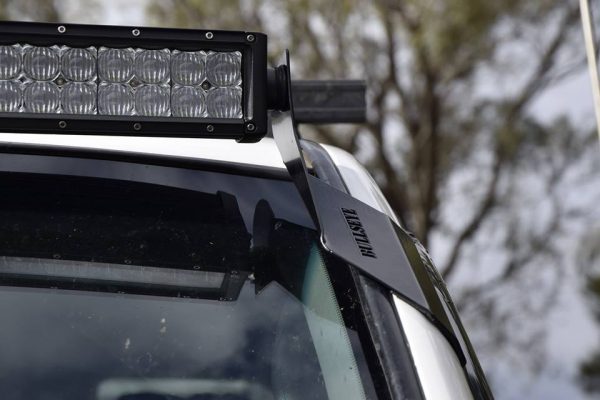 Toyota Landcruiser 100/105 Series - 50" Curved Windscreen Mounting Bracket