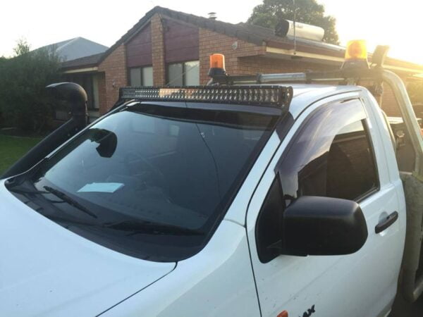 Holden Colorado RG – 50″ Curved Windscreen Mount