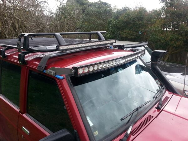 Nissan GQ Patrol – 50″ Curved Windscreen Mounting Brackets