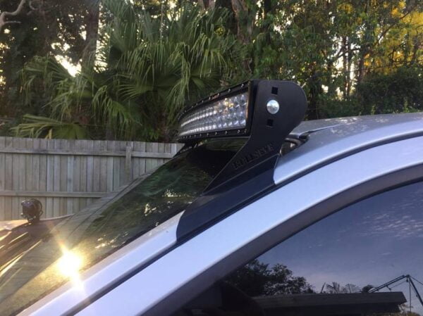 Holden Colorado RG – 50″ Curved Windscreen Mount