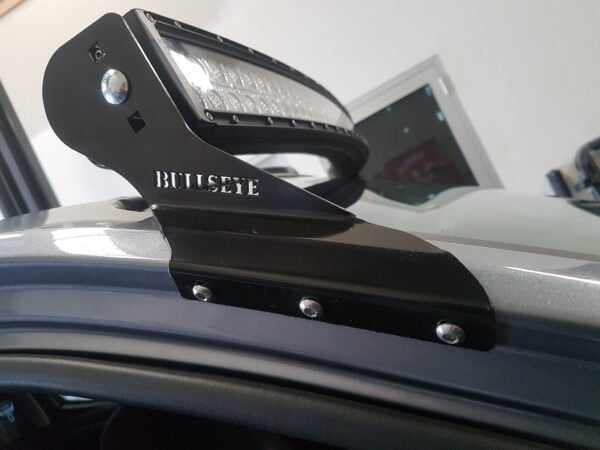 Holden Colorado RG – 50″ Curved Windscreen Mount