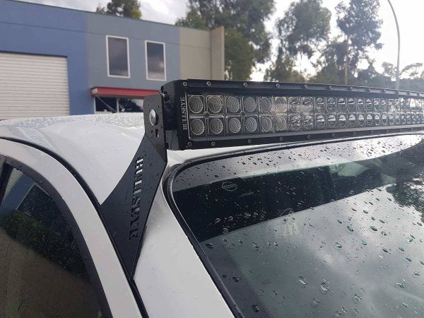 Nissan Navara NP300 / D23 (2014 - Present) – 50″ Curved Windscreen Mounting Bracket
