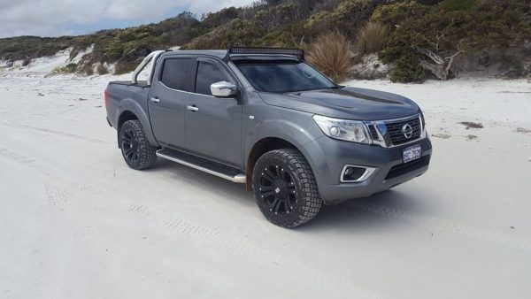 Nissan Navara NP300 / D23 (2014 - Present) – 50″ Curved Windscreen Mounting Bracket