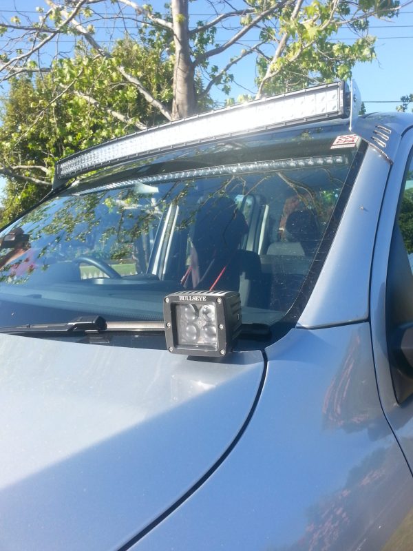 Volkswagen Amarok (2011~ Present) - 50" Curved Windscreen Mounting Bracket