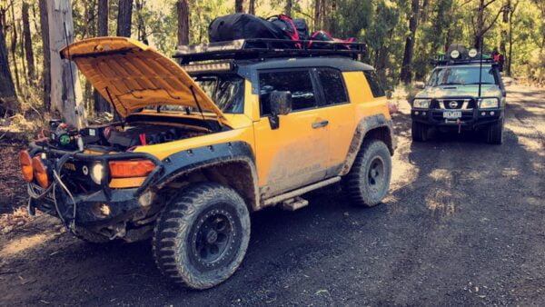 Toyota FJ Cruiser 50" Curved Windscreen Mounting Brackets