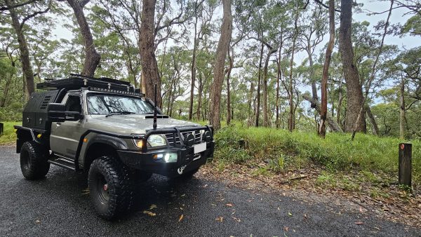 Nissan Patrol GU Y61 x Toyota Landcruiser 80 Series - 50_ Curved Windscreen Mounting Brackets