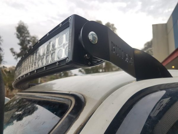 Toyota Hilux LN1O6 1988-1997 - 50inch Curved Windscreen Mounting Brackets