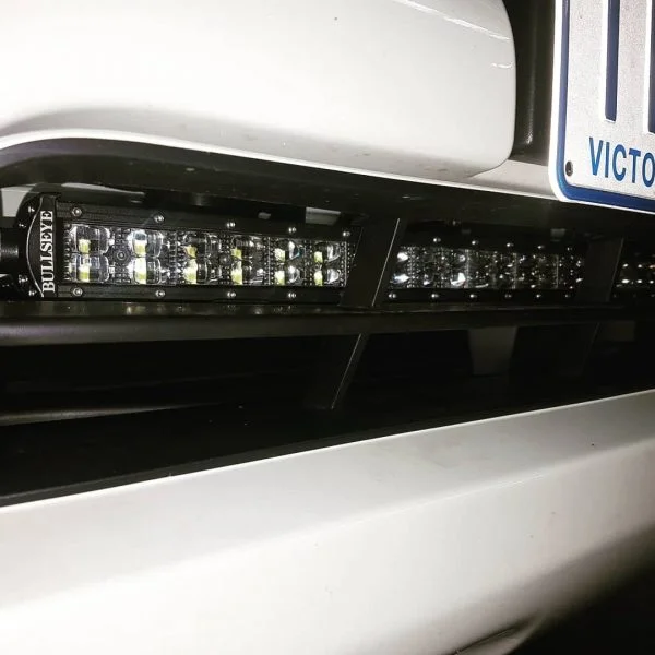 Nissan NP300 - Lower Grill Mount + 26” Curved Slimline Light Bar - Image 11