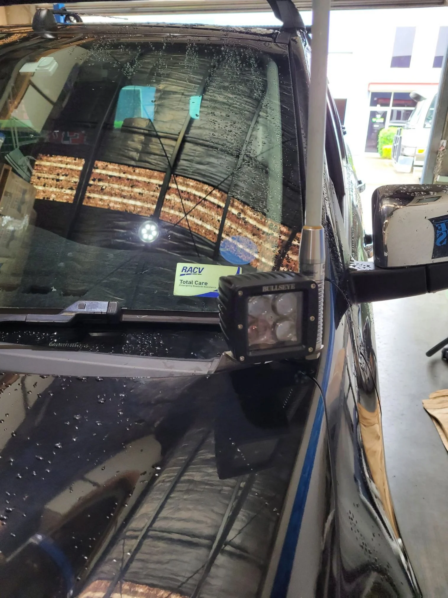 BT50 PRE 2021 UHF Antenna Cowl Mounts image 02