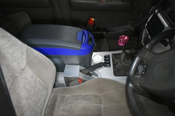 Nissan Patrol GU - Full Console (Manual Only)