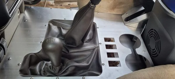 GU patrol manual UTE full console
