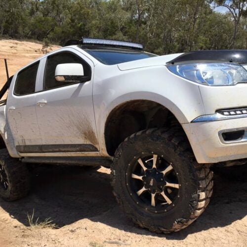 Holden Colorado RG – 42″ Curved Windscreen Mount