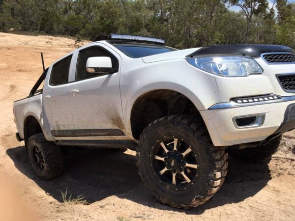 Toyota Hilux N70 2005-2015 x Holden Colorado RG - 42" Curved Windscreen Mounting Brackets