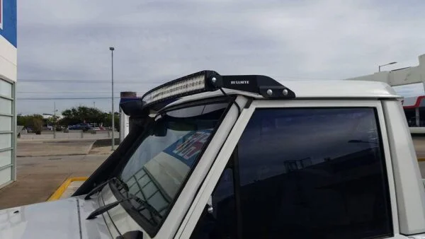 Toyota Landcruiser 75 Series 1985 ~ 2002 – 50″ Curved Windscreen Mount