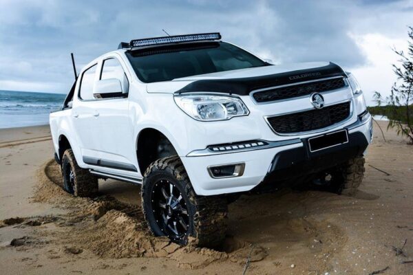 Toyota Hilux N70 2005-2015 x Holden Colorado RG - 42" Curved Windscreen Mounting Brackets