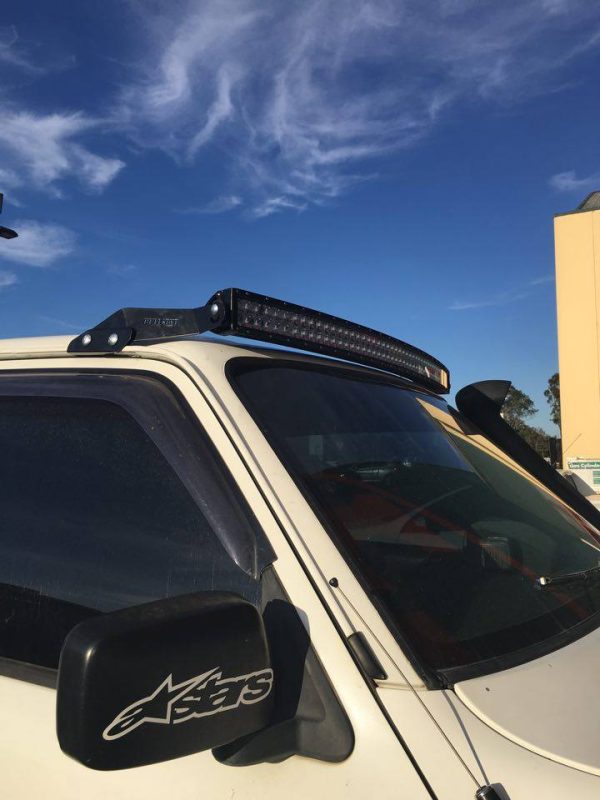 Toyota Landcruiser 80 Series (1989 ~ 1998) - 50 Curved Windscreen Mounting Brackets