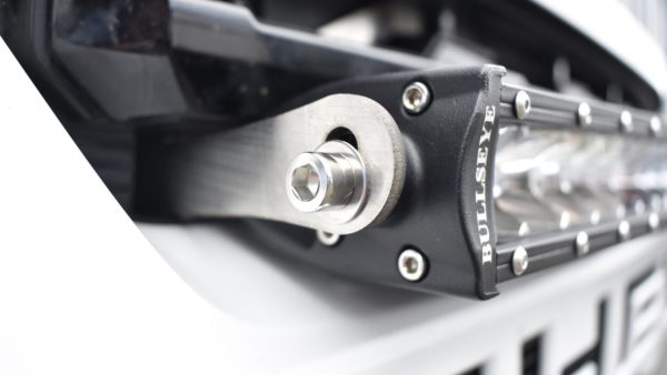 Chevrolet Silverado 2500 – Grill Mounting Brackets