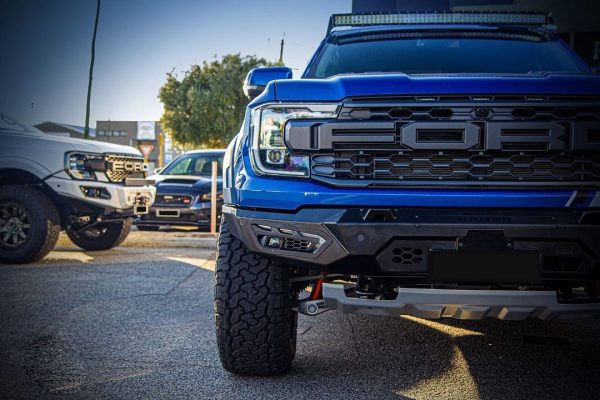 Ford Next-Gen Ranger - 50" Curved Windscreen Mounting Brackets