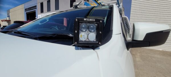 Isuzu DMAX 2021 - Present Cowl Mounts